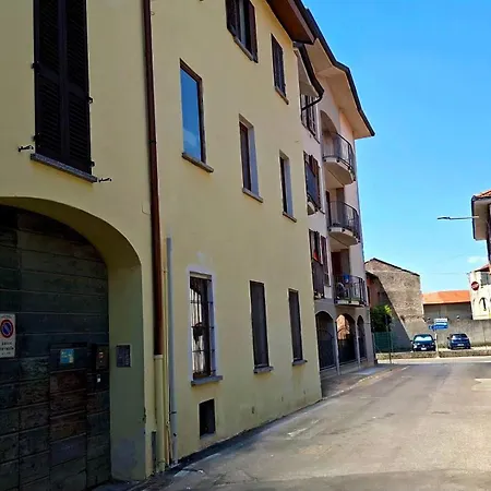 Susy Tra Milano E 公寓 *